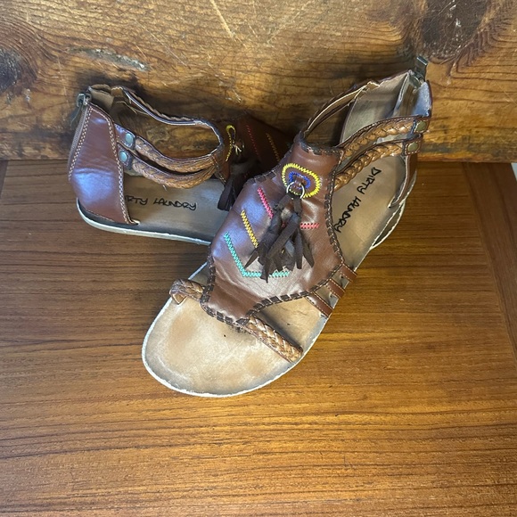 Western Style Sandals - Picture 6 of 6